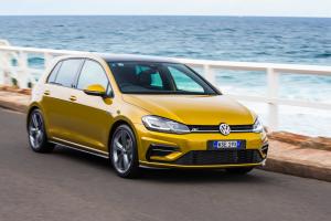 Volkswagen Golf TSI R-Line 5-Door 2017 года (AU)